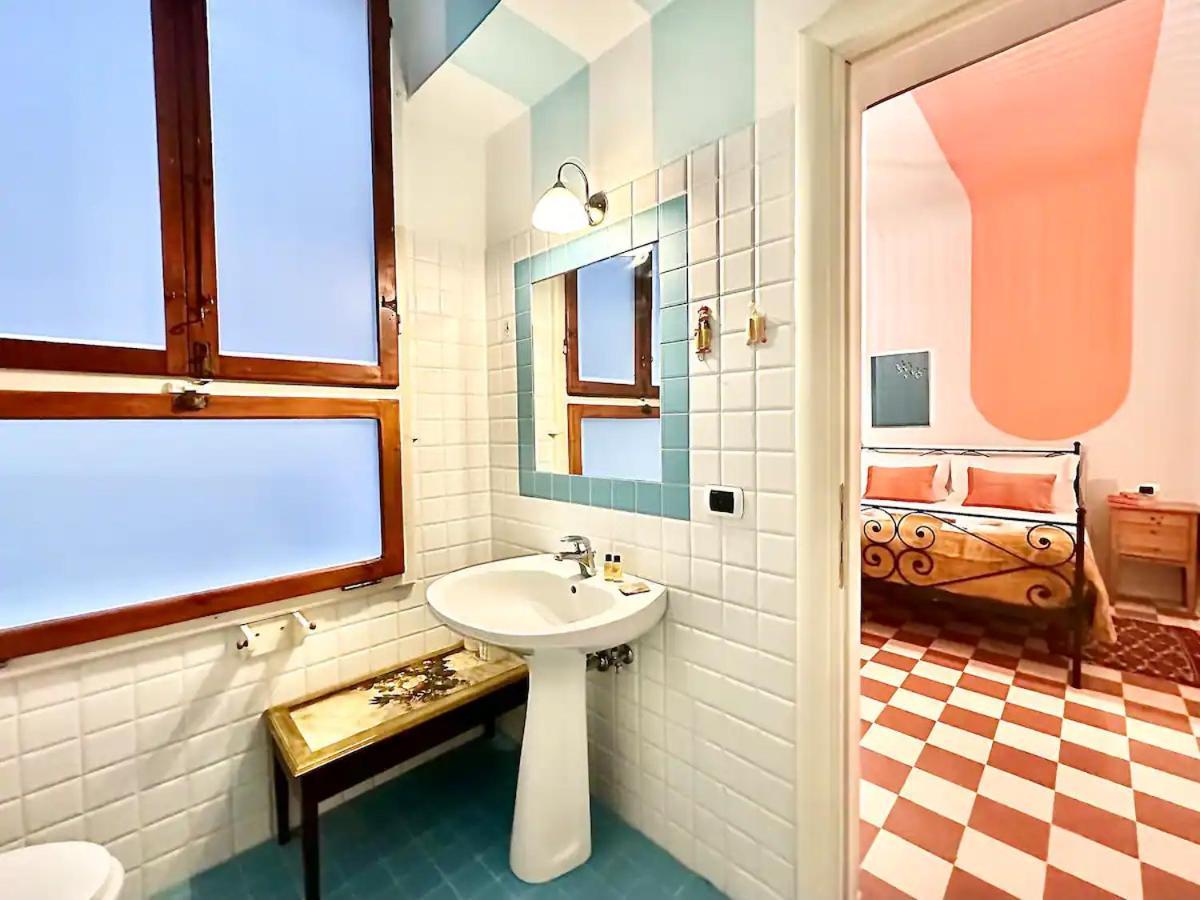Raffaelli Rooms Travel Florence Close San Frediano Exteriör bild